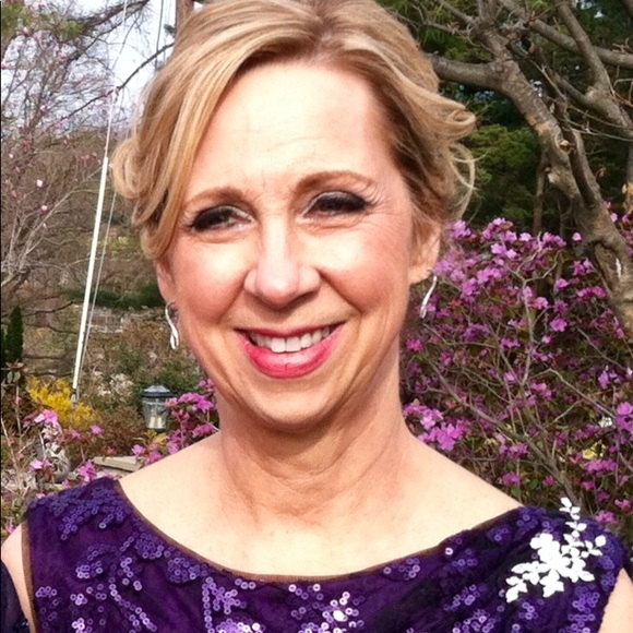 Meet your Posher, Brooke - Picture 2 of 2